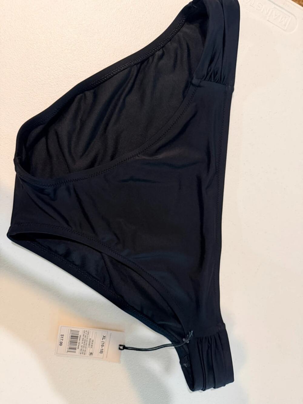 Shade and shore medium coverage hipster xl nwt bikini bottom 1833